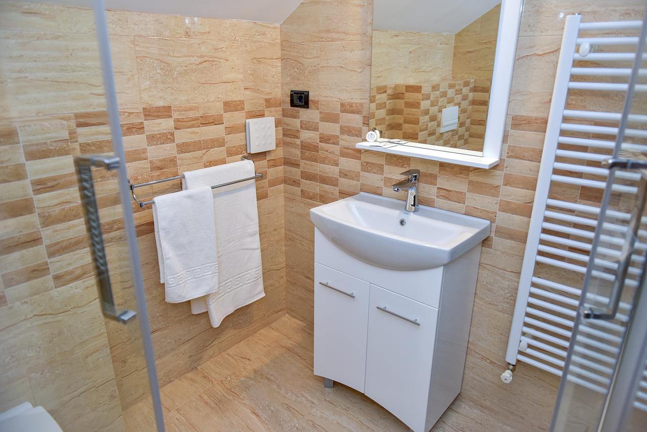 San Grecu House Apartment Fagaras Ngoại thất bức ảnh